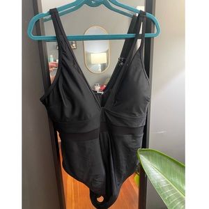Cupshe | NWT One piece bathing suit
